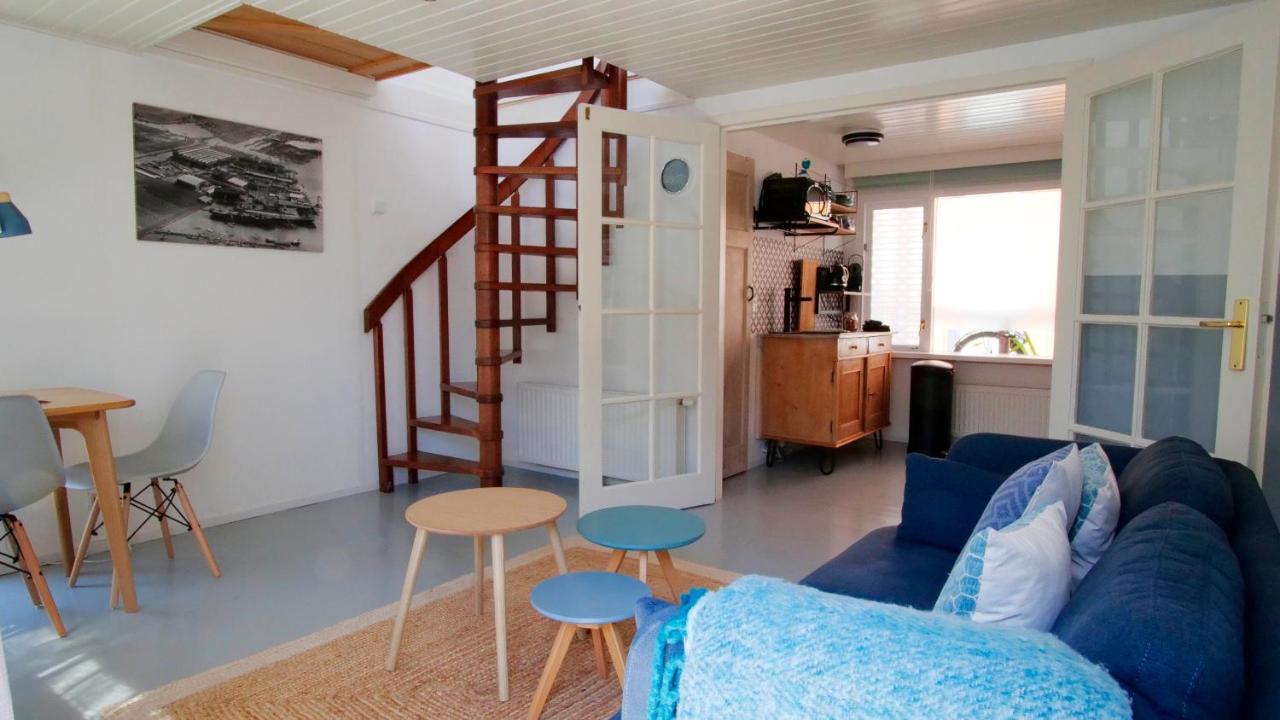 Houseboat Apartment With Water Terrace, Free Parking, Free Bikes & Fast Wifi Amesterdão Exterior foto